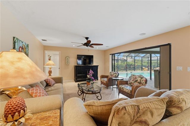 1941 Princess CT, Naples, FL 34110