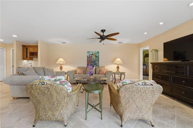 1941 Princess CT, Naples, FL 34110