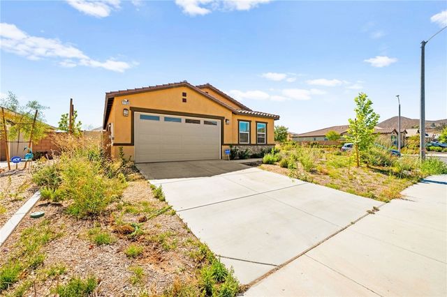 27108 Oncore Drive, Menifee, CA 92585