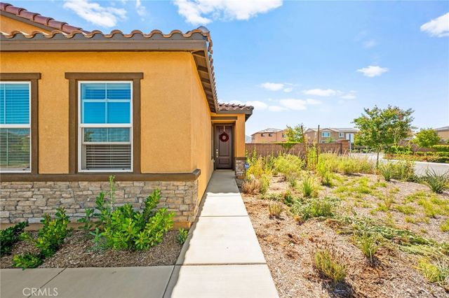 27108 Oncore Drive, Menifee, CA 92585