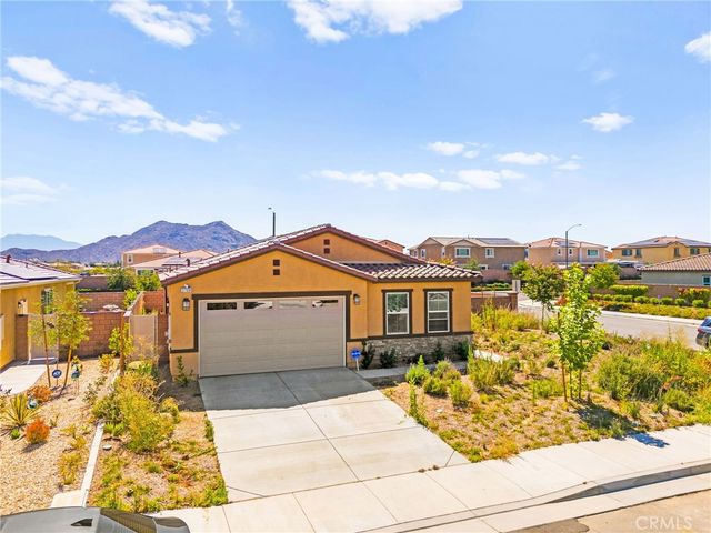 27108 Oncore Drive, Menifee, CA 92585