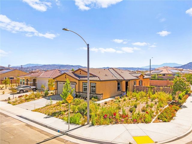 27108 Oncore Drive, Menifee, CA 92585