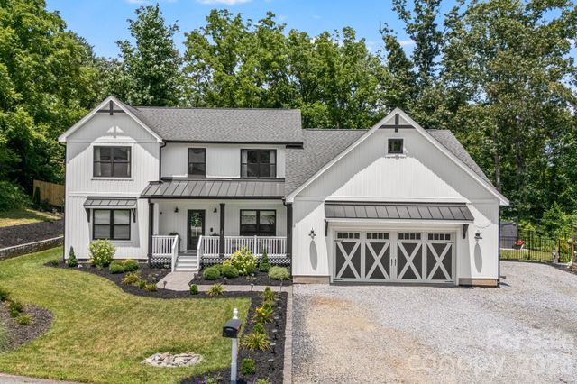 67 Apple Meadow Court, Hendersonville, NC 28739