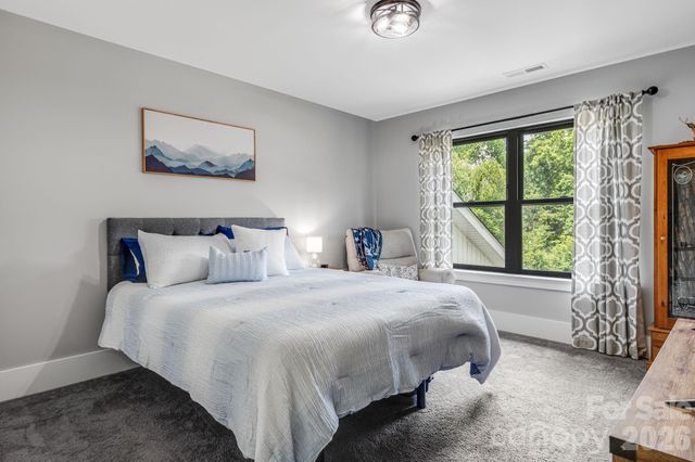 67 Apple Meadow Court, Hendersonville, NC 28739