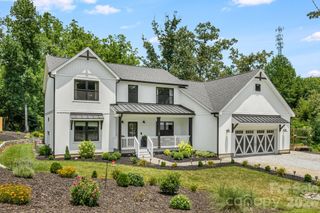 67 Apple Meadow Court, Hendersonville, NC 28739