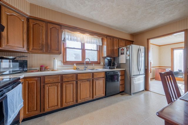 4106 Falling Creek DR, Vinton, VA 24179