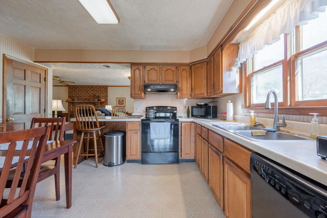 4106 Falling Creek DR, Vinton, VA 24179