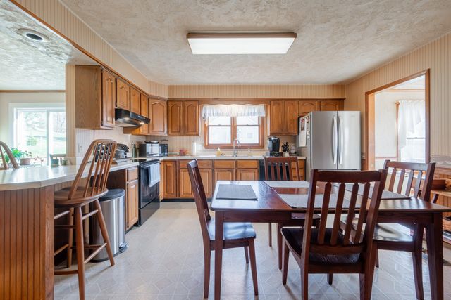 4106 Falling Creek DR, Vinton, VA 24179