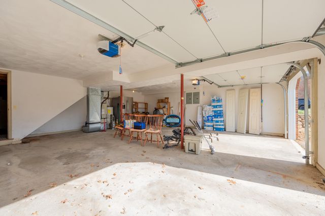 4106 Falling Creek DR, Vinton, VA 24179