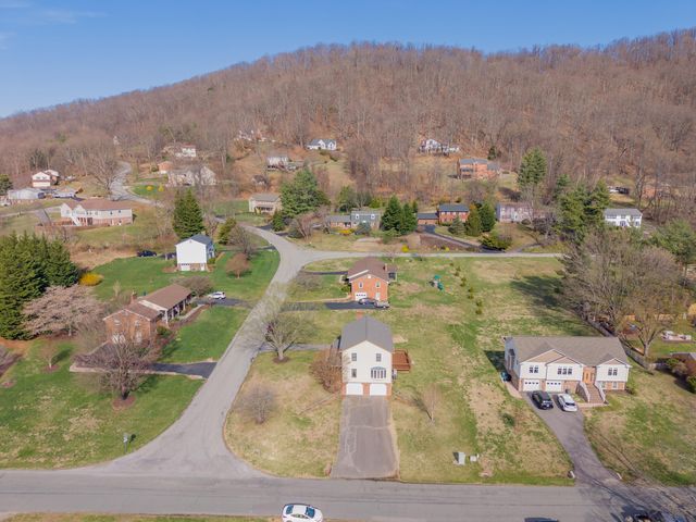 4106 Falling Creek DR, Vinton, VA 24179