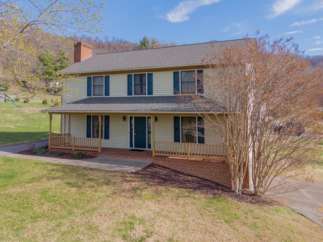 4106 Falling Creek DR, Vinton, VA 24179