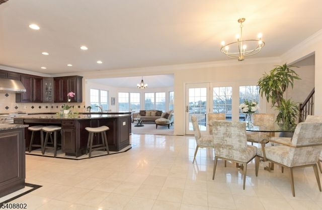 10 Raker Ct, Hillsborough Twp., NJ 08844