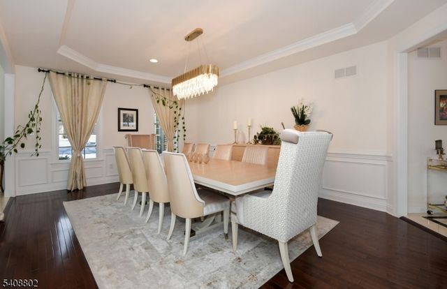 10 Raker Ct, Hillsborough Twp., NJ 08844