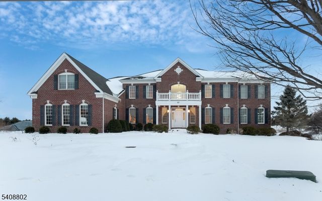 10 Raker Ct, Hillsborough Twp., NJ 08844