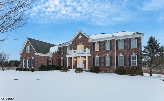 10 Raker Ct, Hillsborough Twp., NJ 08844