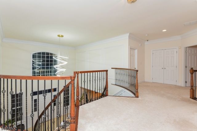 10 Raker Ct, Hillsborough Twp., NJ 08844