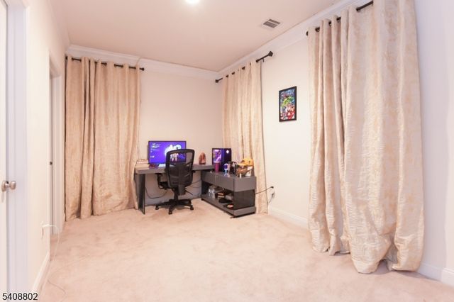 10 Raker Ct, Hillsborough Twp., NJ 08844