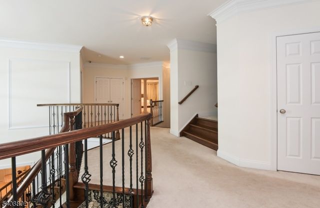 10 Raker Ct, Hillsborough Twp., NJ 08844