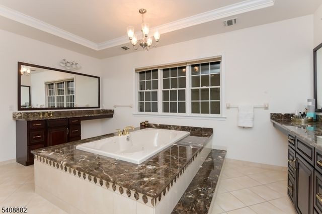 10 Raker Ct, Hillsborough Twp., NJ 08844