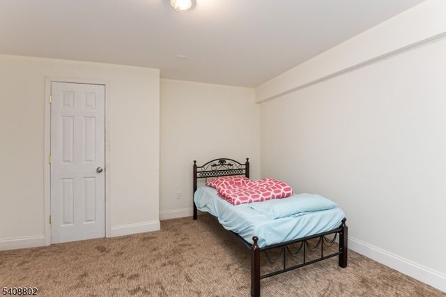 10 Raker Ct, Hillsborough Twp., NJ 08844