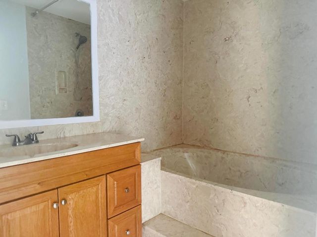 13 Crossings Circle C, Boynton Beach, FL 33435