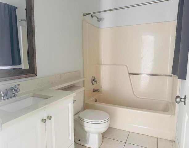 13 Crossings Circle C, Boynton Beach, FL 33435