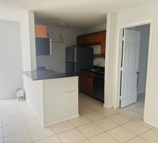 13 Crossings Circle C, Boynton Beach, FL 33435