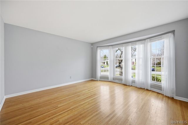 95 Autumnview Road, Amherst, NY 14221