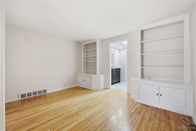 95 Autumnview Road, Amherst, NY 14221