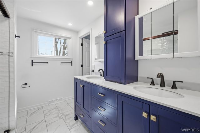 95 Autumnview Road, Amherst, NY 14221