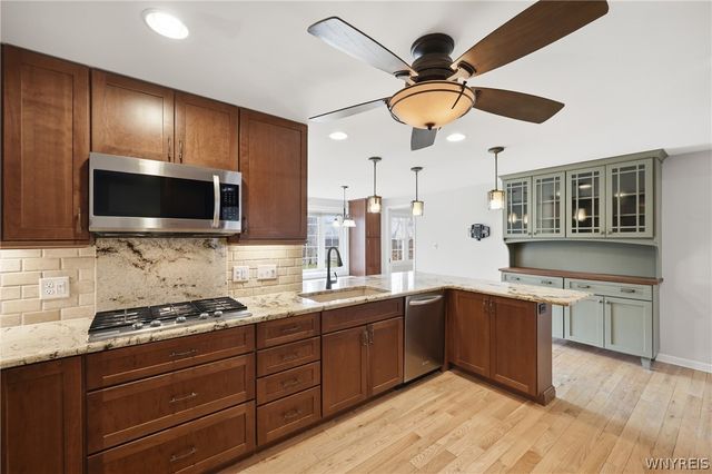 95 Autumnview Road, Amherst, NY 14221