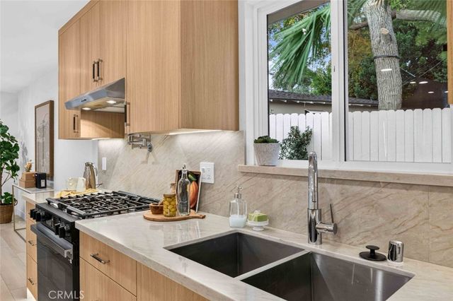 6432 Creemore Lane, Tujunga, CA 91042