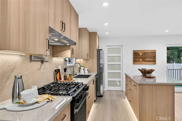 6432 Creemore Lane, Tujunga, CA 91042