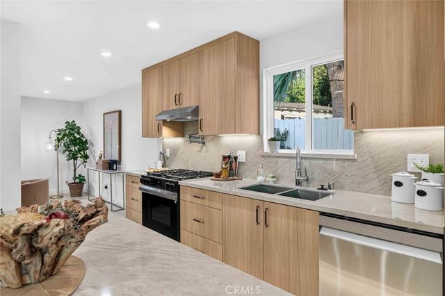 6432 Creemore Lane, Tujunga, CA 91042
