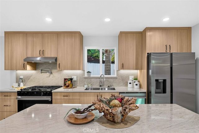 6432 Creemore Lane, Tujunga, CA 91042
