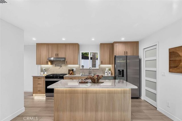 6432 Creemore Lane, Tujunga, CA 91042