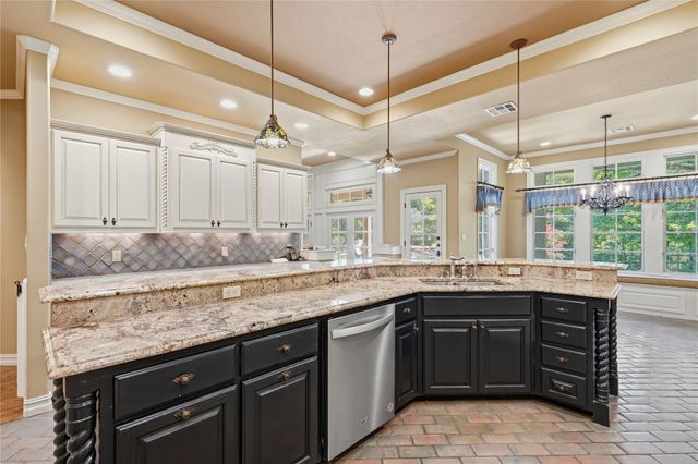11905 S 4th Street, Jenks, OK 74037