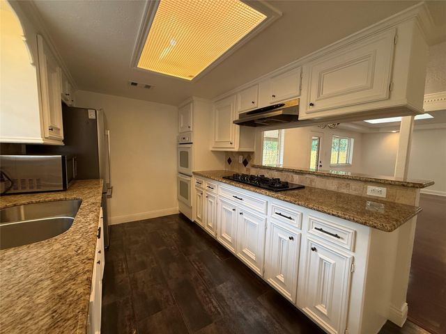 2075 Little Cedar Drive, Houston, TX 77339
