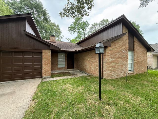 2075 Little Cedar Drive, Houston, TX 77339
