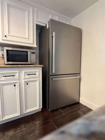 2075 Little Cedar Drive, Houston, TX 77339