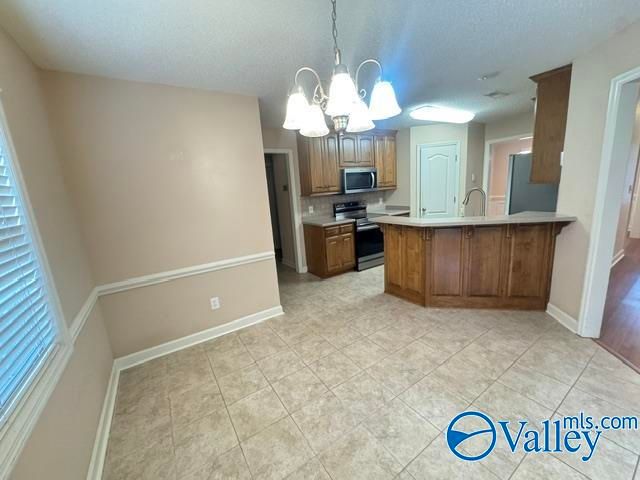 844 Wess Taylor Road NE, Huntsville, AL 35811