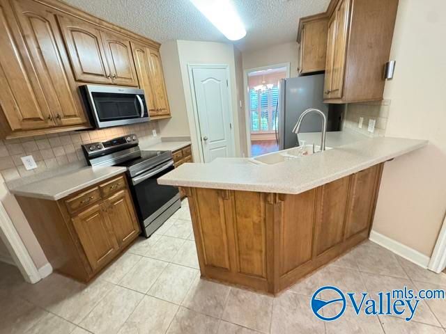844 Wess Taylor Road NE, Huntsville, AL 35811