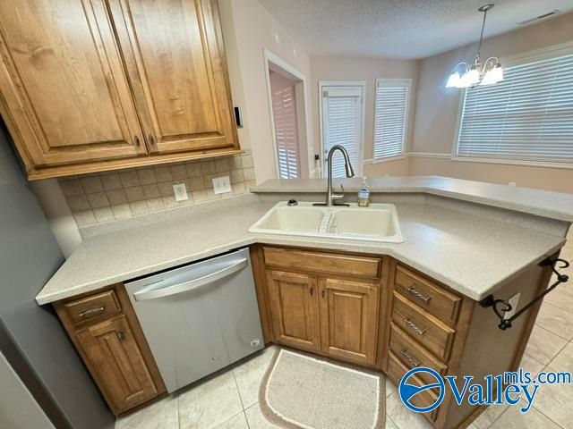 844 Wess Taylor Road NE, Huntsville, AL 35811