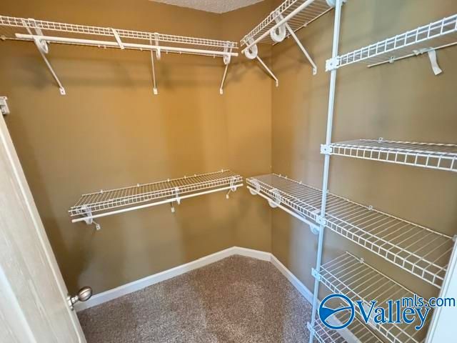844 Wess Taylor Road NE, Huntsville, AL 35811