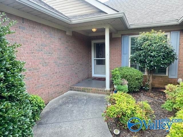 844 Wess Taylor Road NE, Huntsville, AL 35811