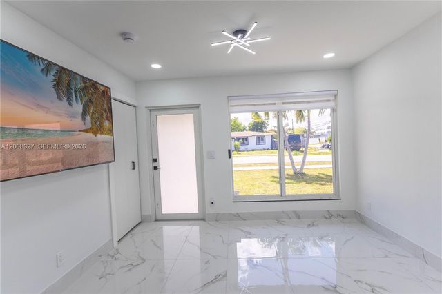 3001 SW 35th Ave front, West Park, FL 33023