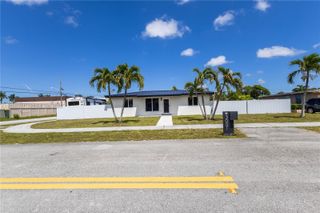 3001 SW 35th Ave front, West Park, FL 33023