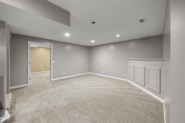 325 Creekwood Drive, Liberty, MO 64068