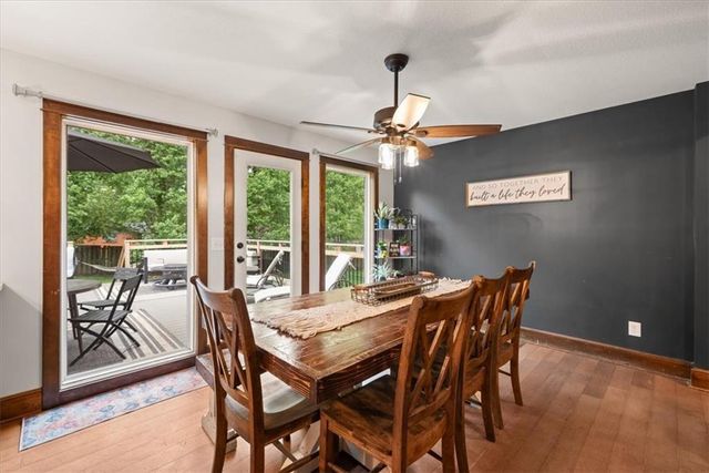 325 Creekwood Drive, Liberty, MO 64068