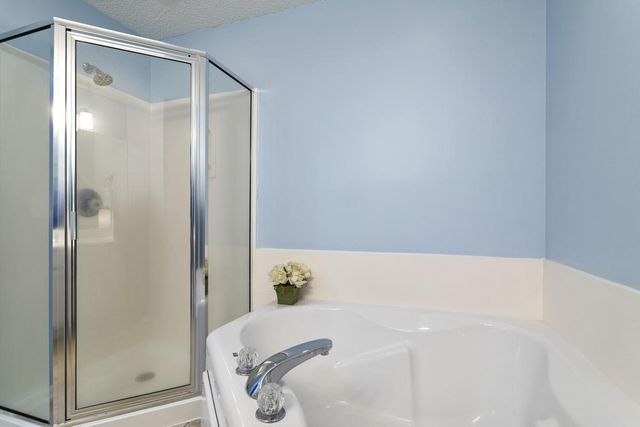 1923 Bluestem Lane 22, Shoreview, MN 55126